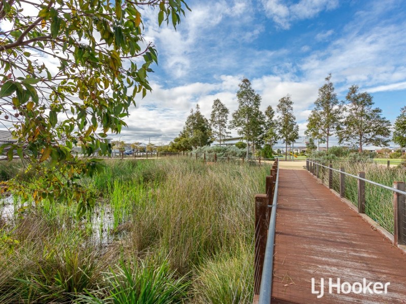 65 Whitmore Loop, Harrisdale WA 6112