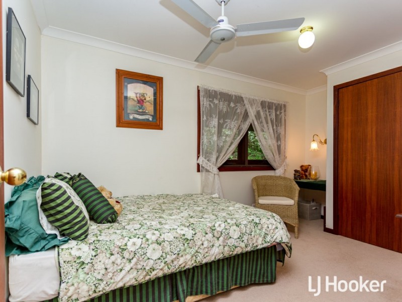 18 Calliandra Place, Roleystone WA 6111