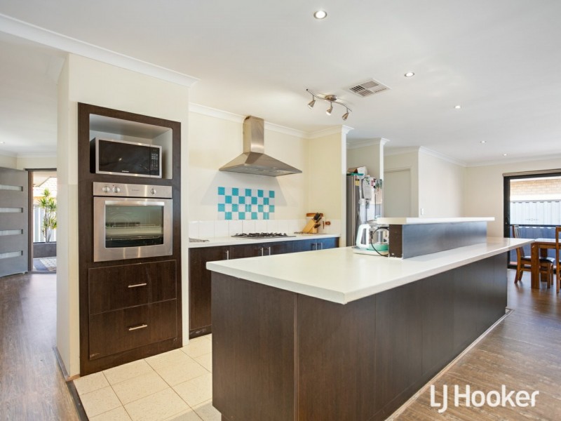 10 Dara Corner, Thornlie WA 6108