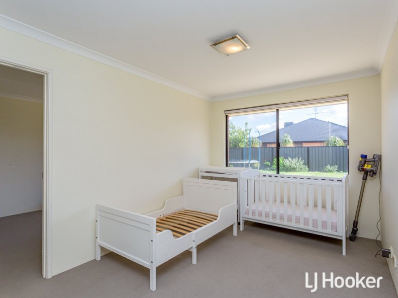 10 Dara Corner, Thornlie WA 6108