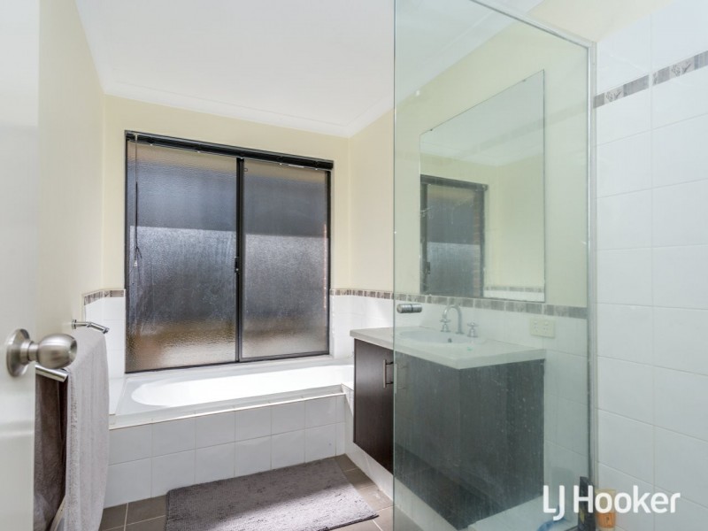 10 Dara Corner, Thornlie WA 6108