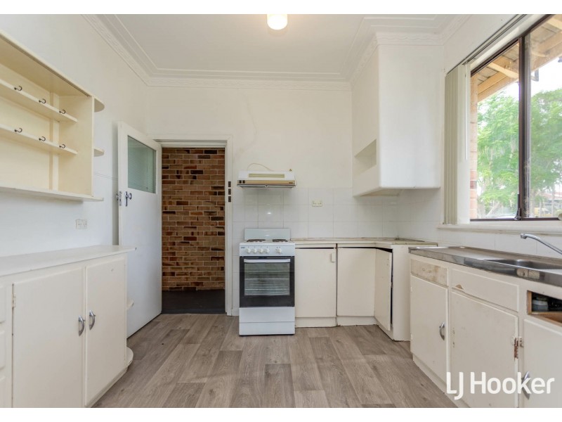 4 Elsie Street, Gosnells WA 6110