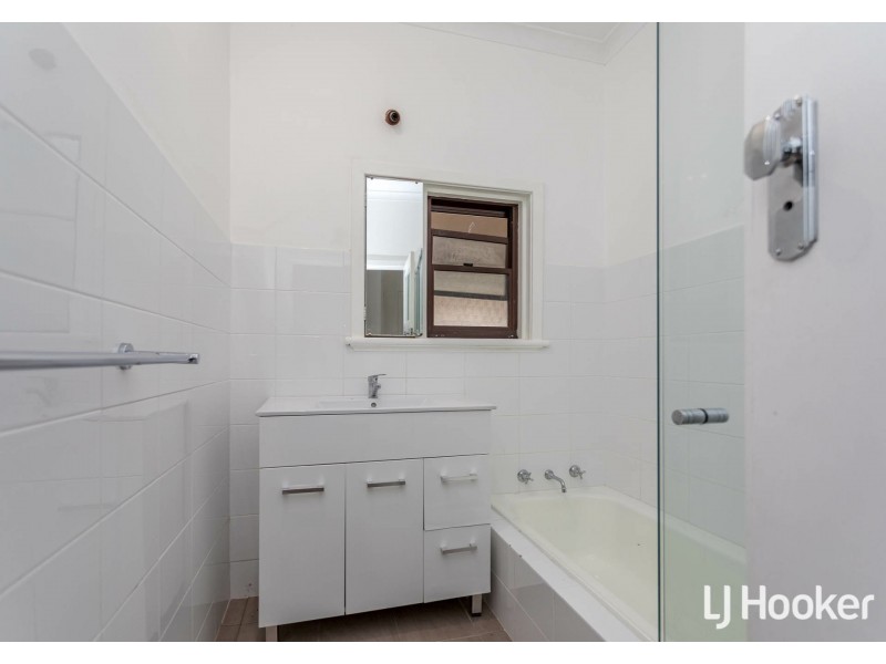 4 Elsie Street, Gosnells WA 6110