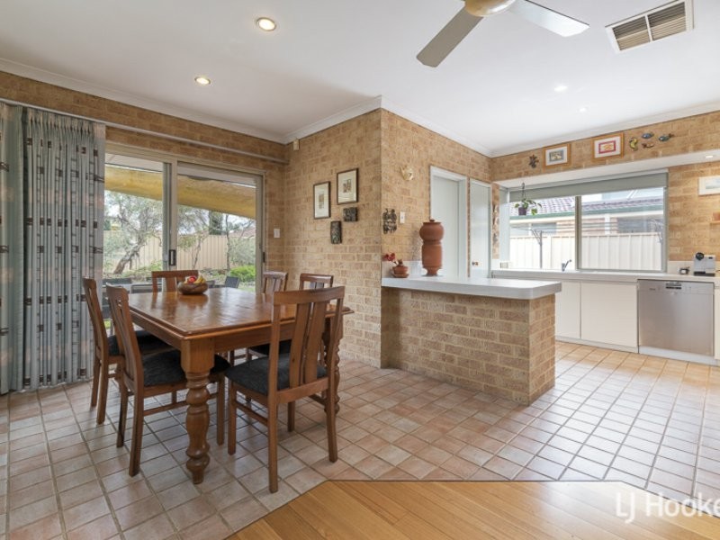 6 Bullfinch Street, Huntingdale WA 6110