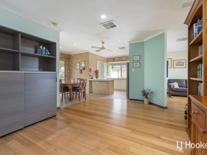 6 Bullfinch Street, Huntingdale WA 6110