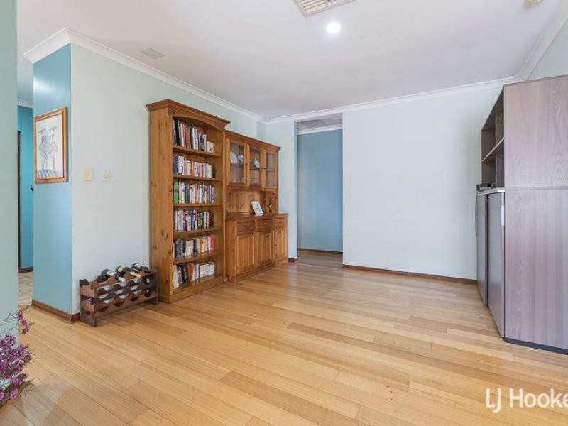 6 Bullfinch Street, Huntingdale WA 6110