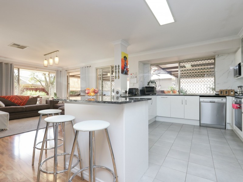 125 Warton Road, Thornlie WA 6108