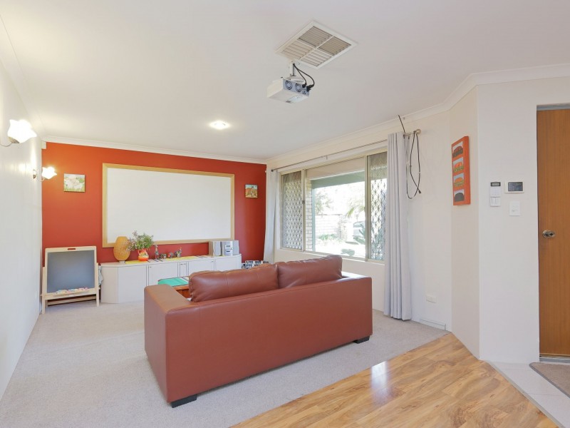 125 Warton Road, Thornlie WA 6108