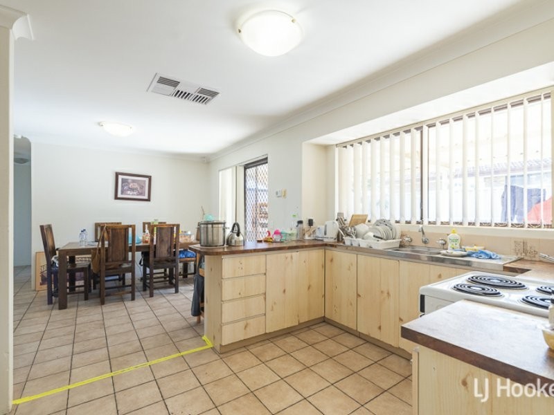 2 Pallinup Place, Gosnells WA 6110