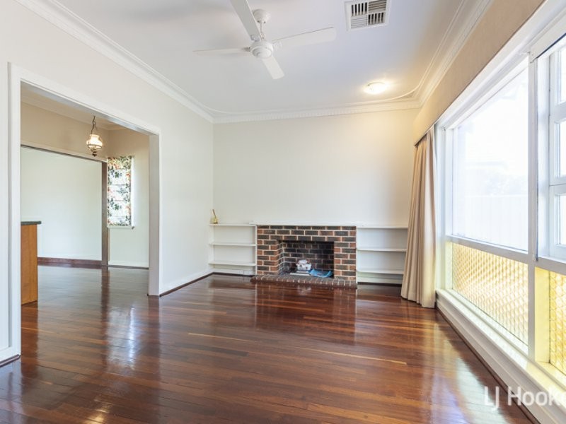 15 Wynyard Way, Thornlie WA 6108