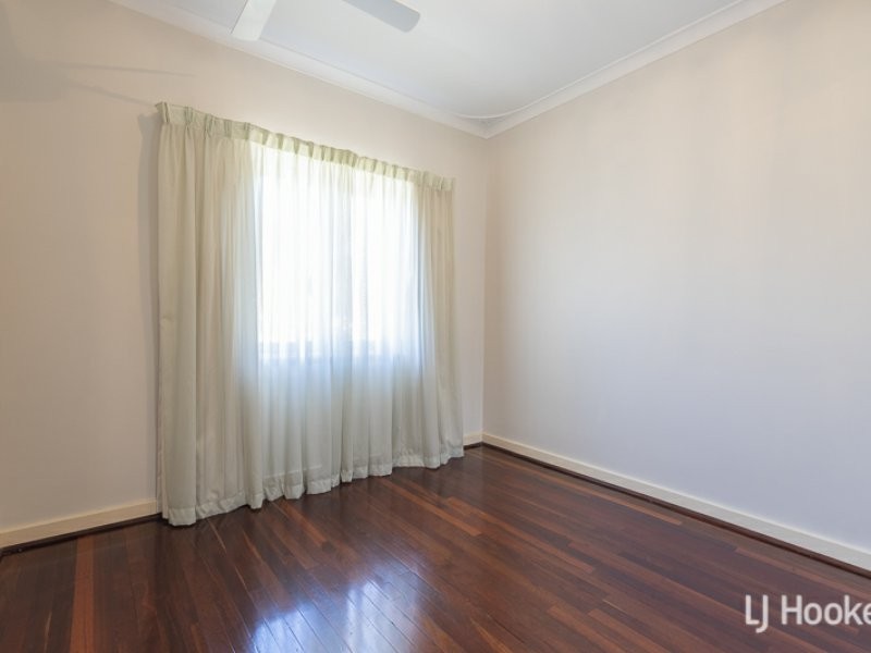 15 Wynyard Way, Thornlie WA 6108