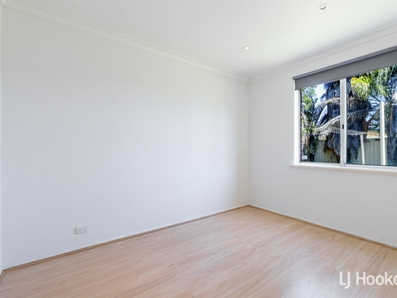 4 Leone Street, Thornlie WA 6108