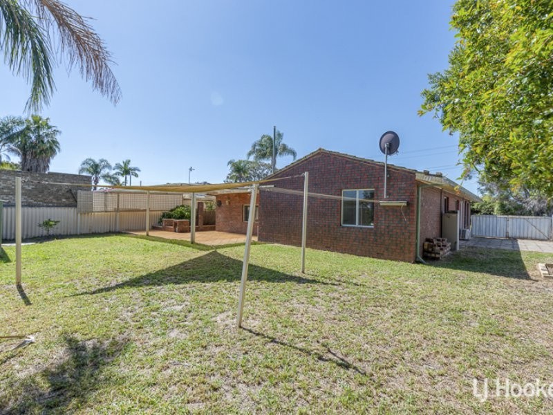 4 Leone Street, Thornlie WA 6108