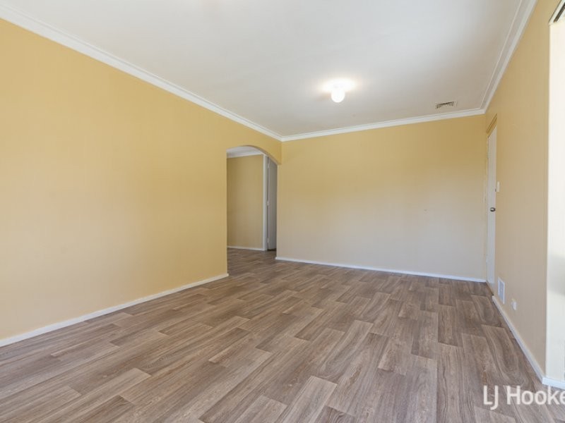 8 Brookdale Drive, Armadale WA 6112