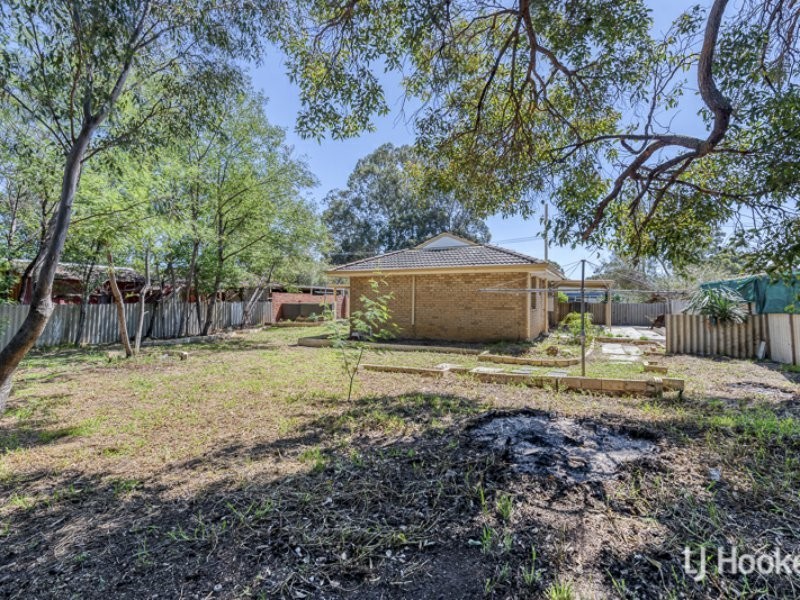 8 Brookdale Drive, Armadale WA 6112