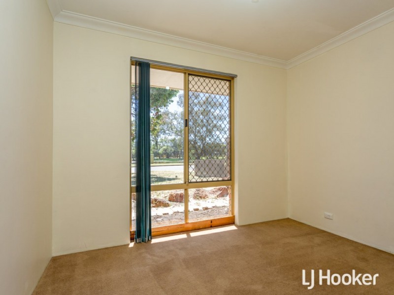 7 Farnham Place, Gosnells WA 6110