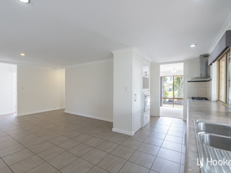 90 Strawberry Drive, Seville Grove WA 6112