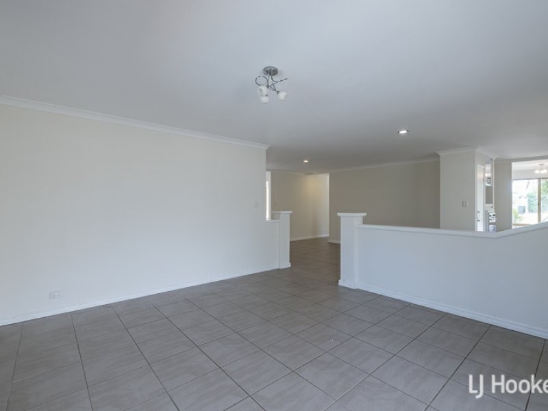 90 Strawberry Drive, Seville Grove WA 6112