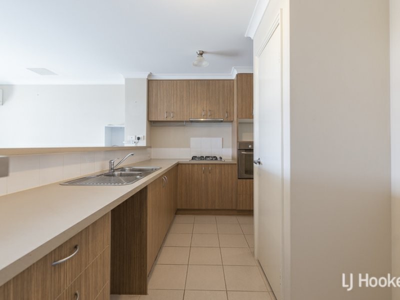 21/191 Railway Avenue, Kelmscott WA 6111