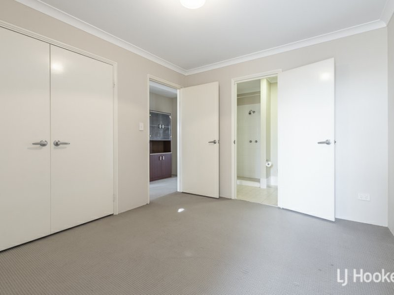 21/191 Railway Avenue, Kelmscott WA 6111