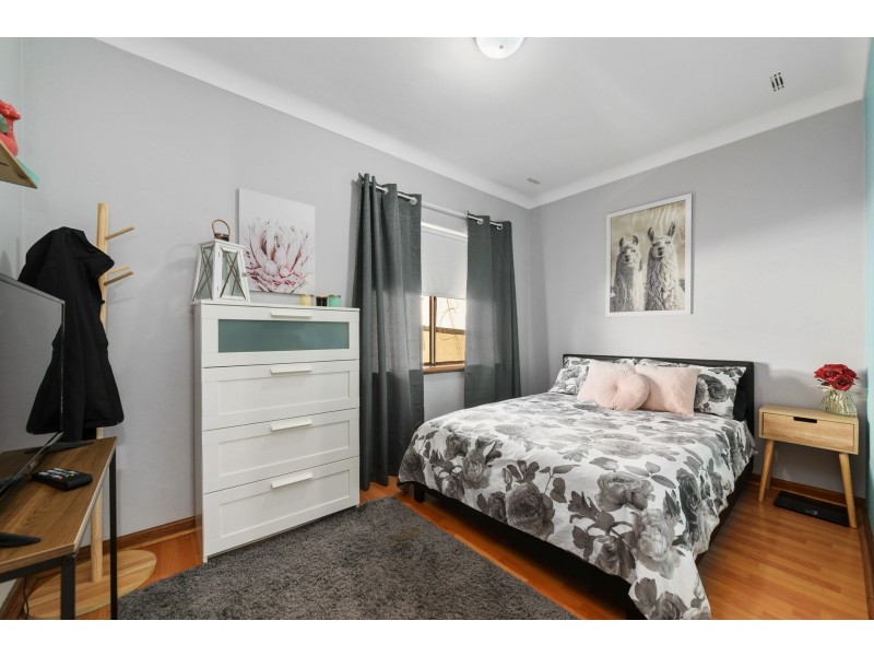 80 Spring Road, Thornlie WA 6108