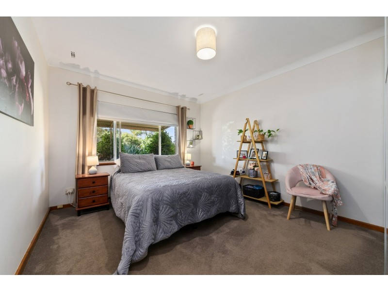 80 Spring Road, Thornlie WA 6108