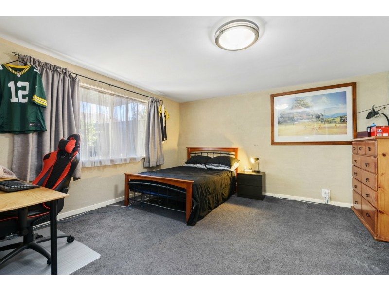 80 Spring Road, Thornlie WA 6108