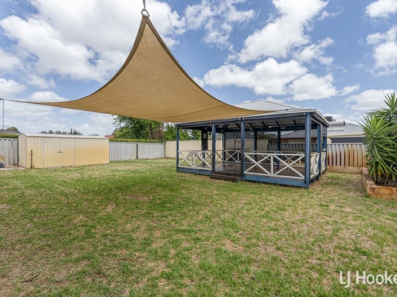 8 Quondong Close, Kenwick WA 6107