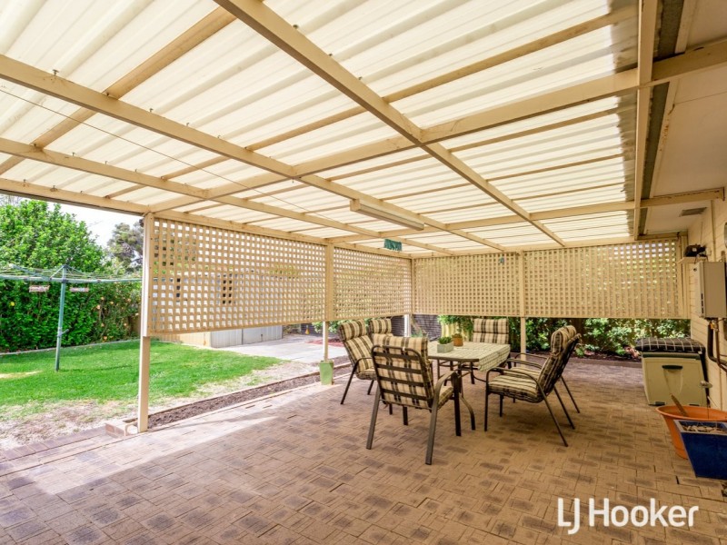 10 Palin Court, Langford WA 6147