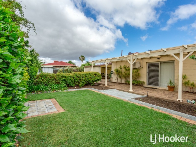 10 Palin Court, Langford WA 6147