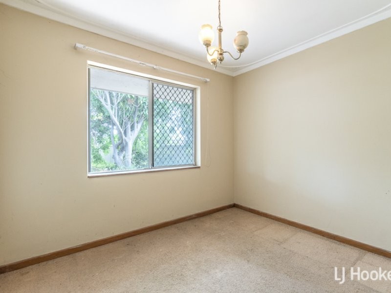 23A Spring Road, Thornlie WA 6108