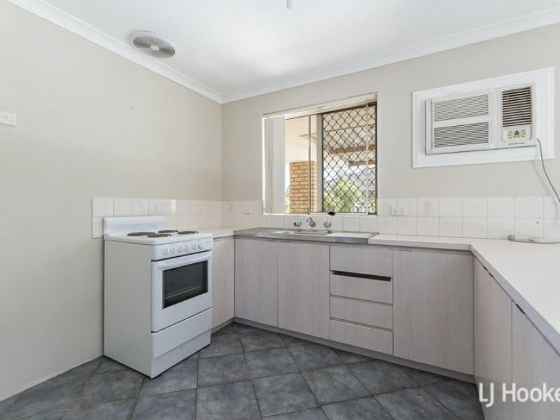 31 Parakeela Grove, Maddington WA 6109