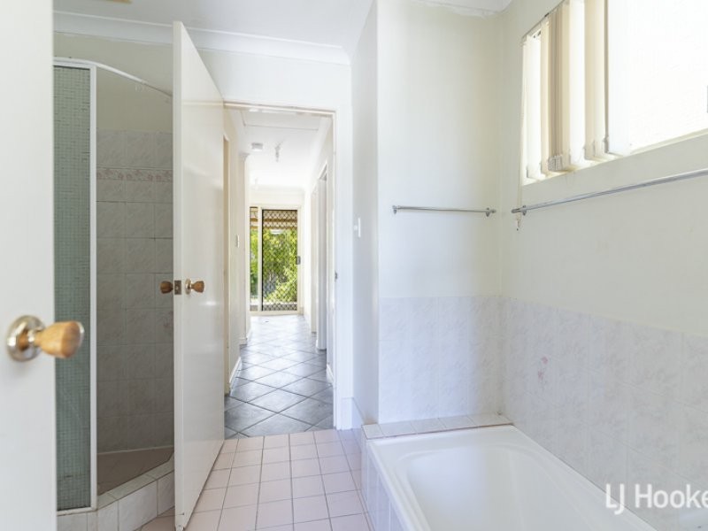 31 Parakeela Grove, Maddington WA 6109