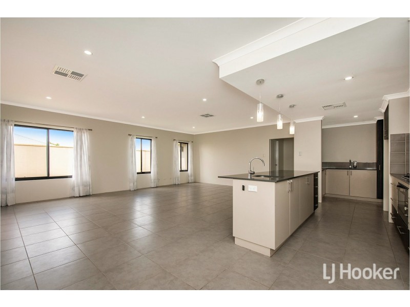 2 Sapium Street, Harrisdale WA 6112