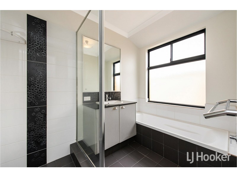 2 Sapium Street, Harrisdale WA 6112