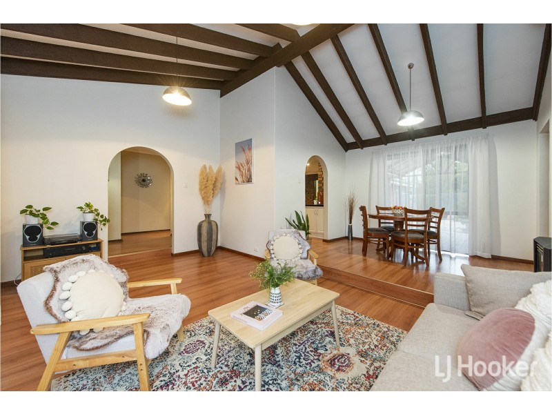 5 Hayes Court, Thornlie WA 6108