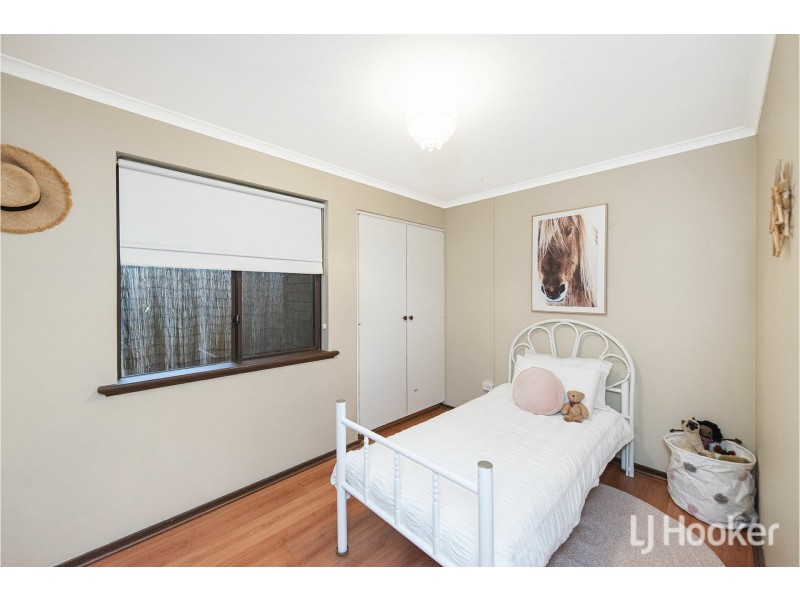 5 Hayes Court, Thornlie WA 6108