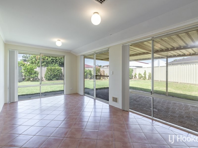 4 Curry Court, Huntingdale WA 6110