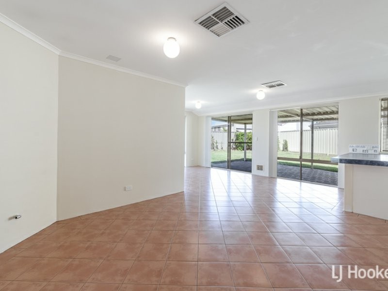 4 Curry Court, Huntingdale WA 6110