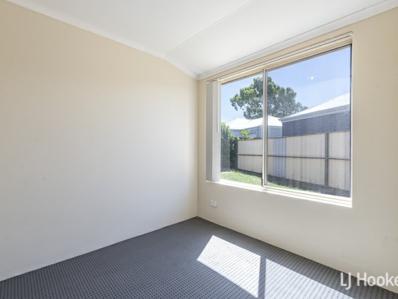 4 Curry Court, Huntingdale WA 6110