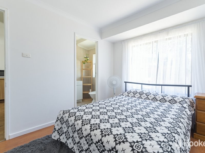 9 Jacqueline Drive, Thornlie WA 6108