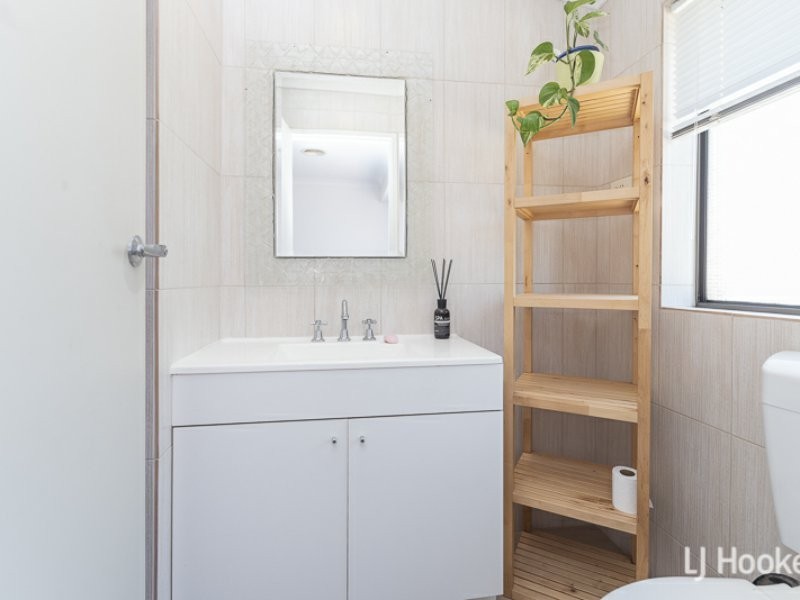 9 Jacqueline Drive, Thornlie WA 6108