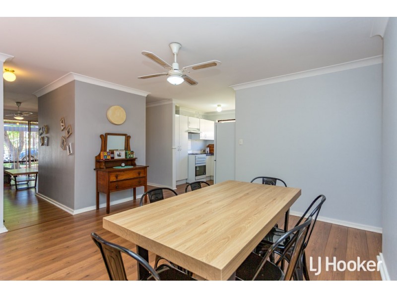 38 Seville Drive, Seville Grove WA 6112