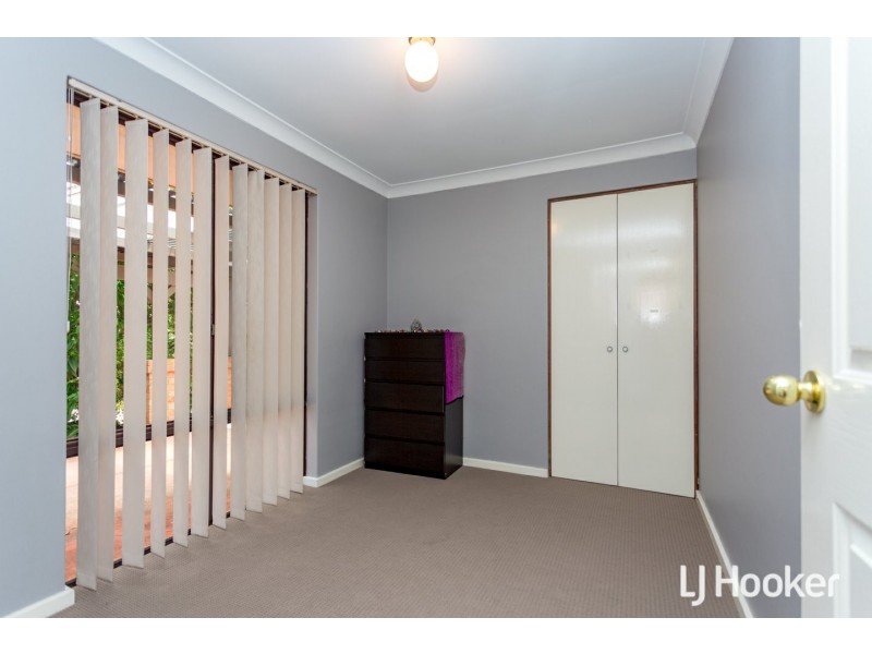 38 Seville Drive, Seville Grove WA 6112