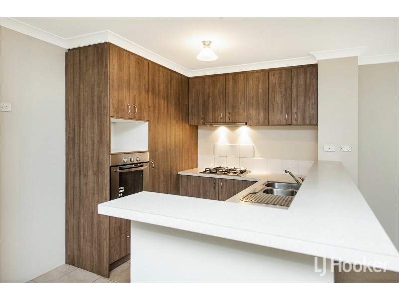 16/191 Railway Avenue, Kelmscott WA 6111