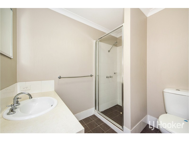 16/191 Railway Avenue, Kelmscott WA 6111