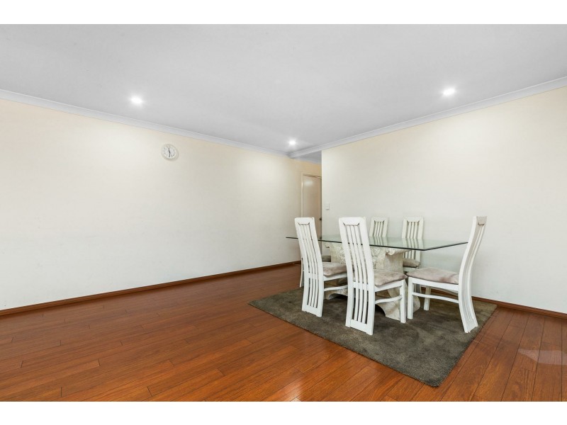 98 Amherst Road, Canning Vale WA 6155