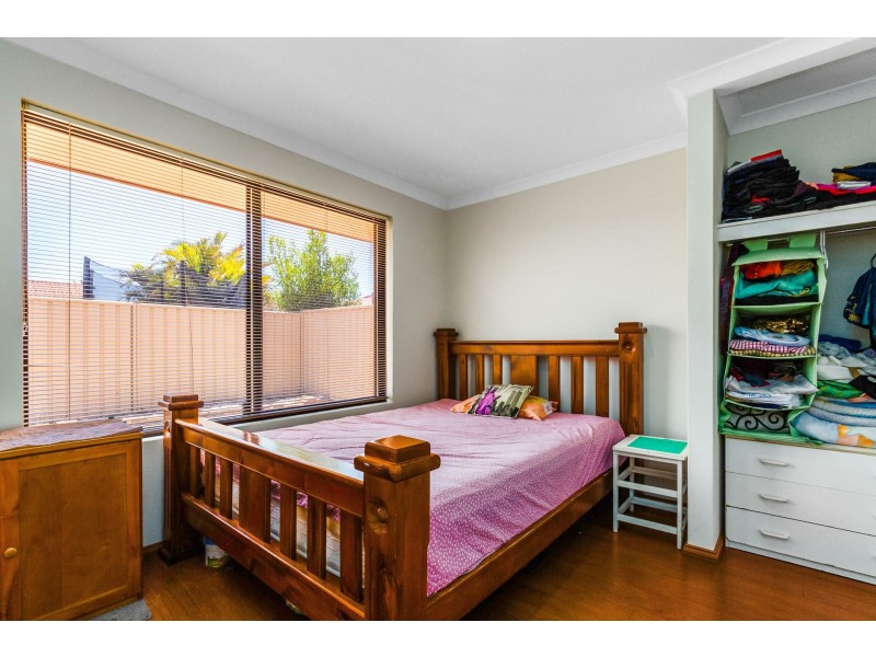98 Amherst Road, Canning Vale WA 6155
