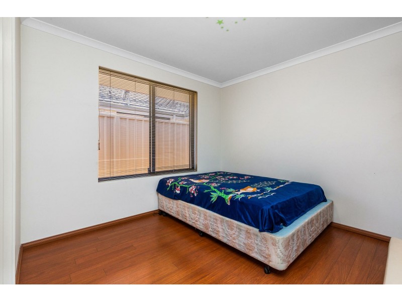 98 Amherst Road, Canning Vale WA 6155