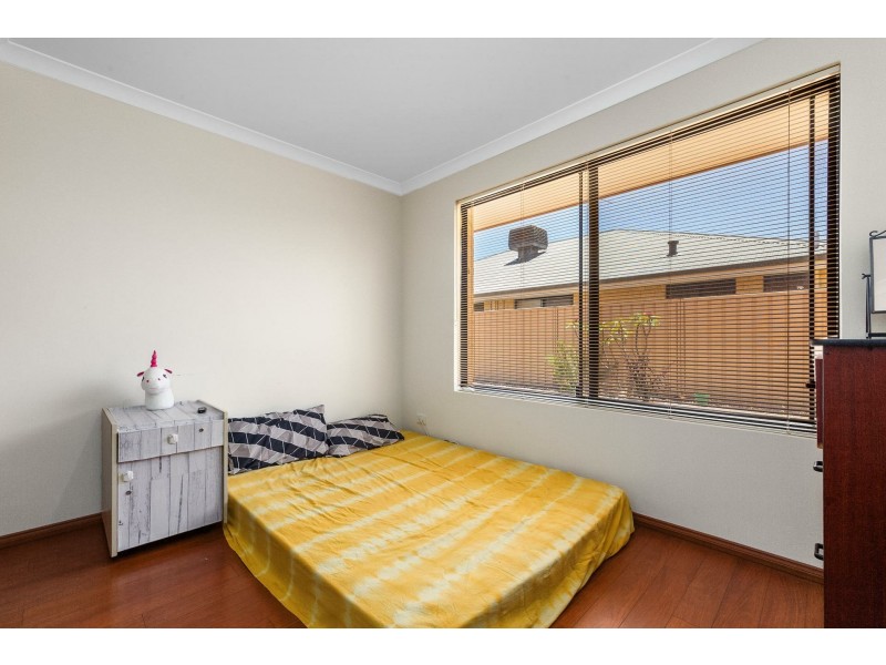 98 Amherst Road, Canning Vale WA 6155